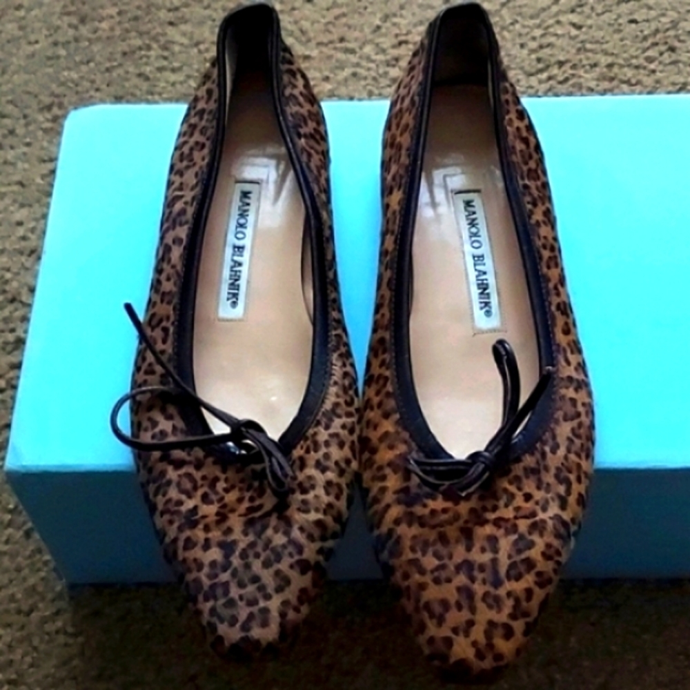 MANOLO BLANIK FLATS